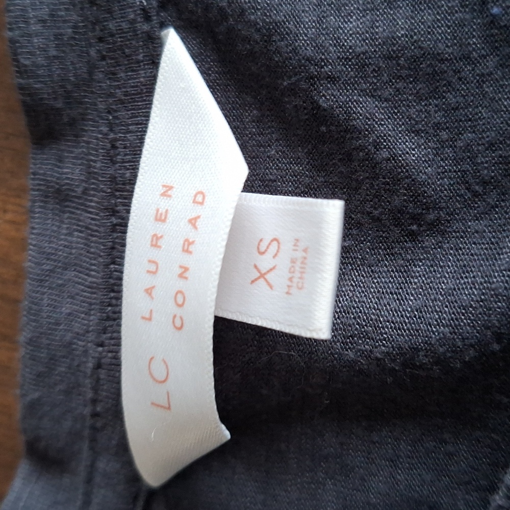 Lauren Conrad XS Tee - Picture 3 of 5